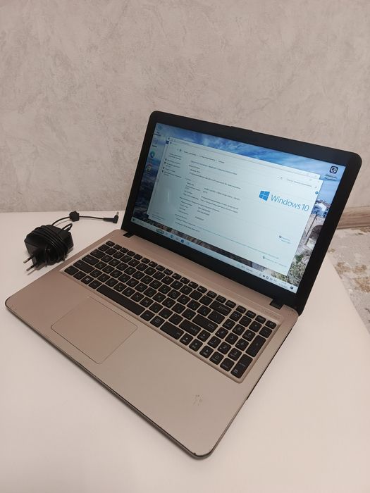 Ноутбук Asus Core i3