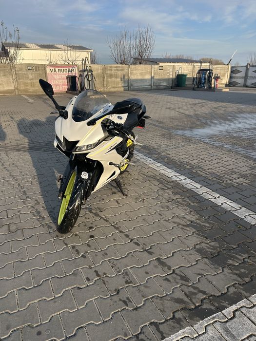 Yamaha Yzf R125