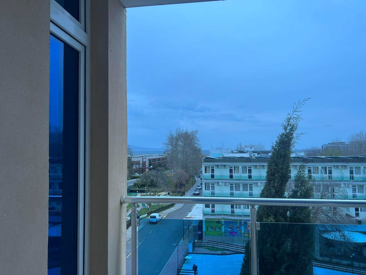 Продава се Двустаен апартамент в Несебър - 91 кв.м за 1500 €/кв.м - Снимка #2