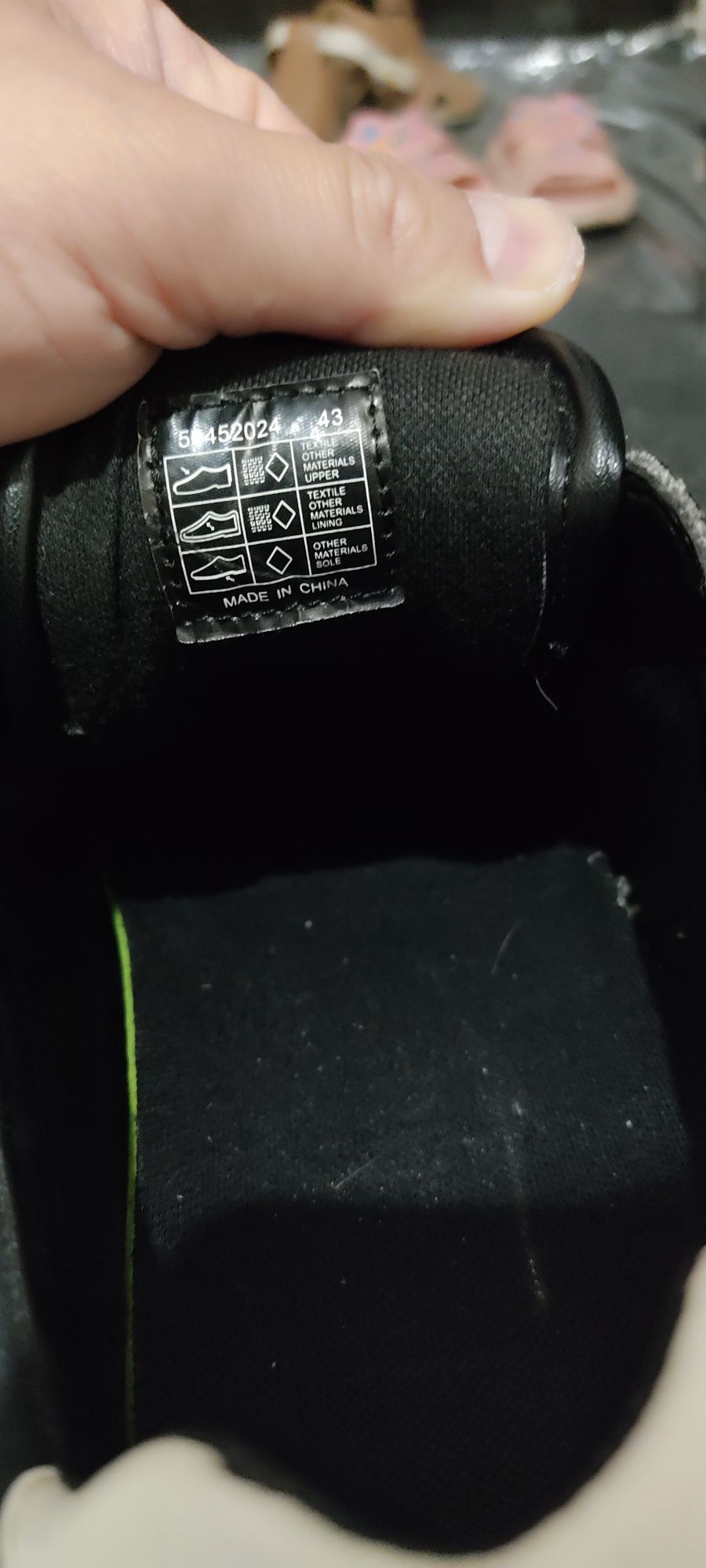 Hugo boss крассовка оригинал