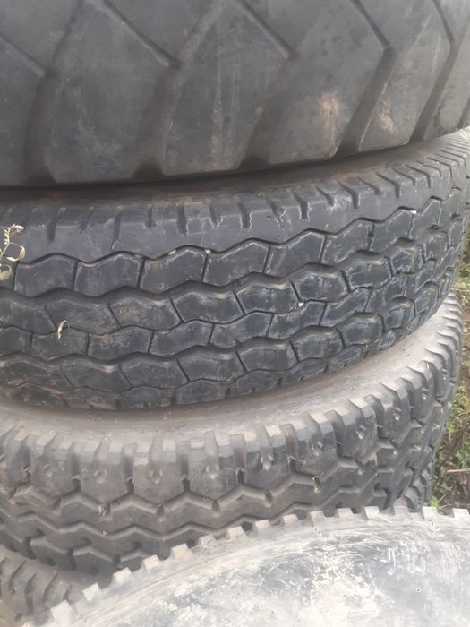 Vând cauciucuri de raba  11.00 R 20