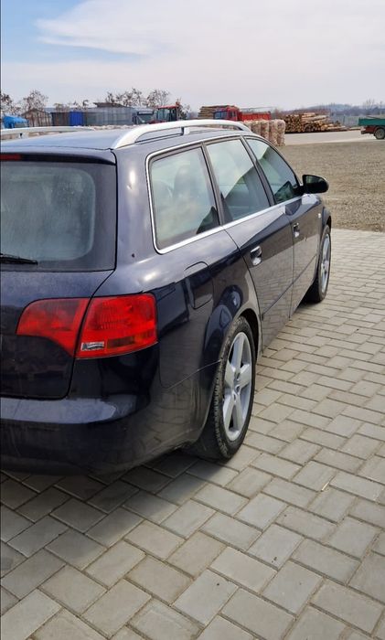 Vînd audi a4  b7   1.9