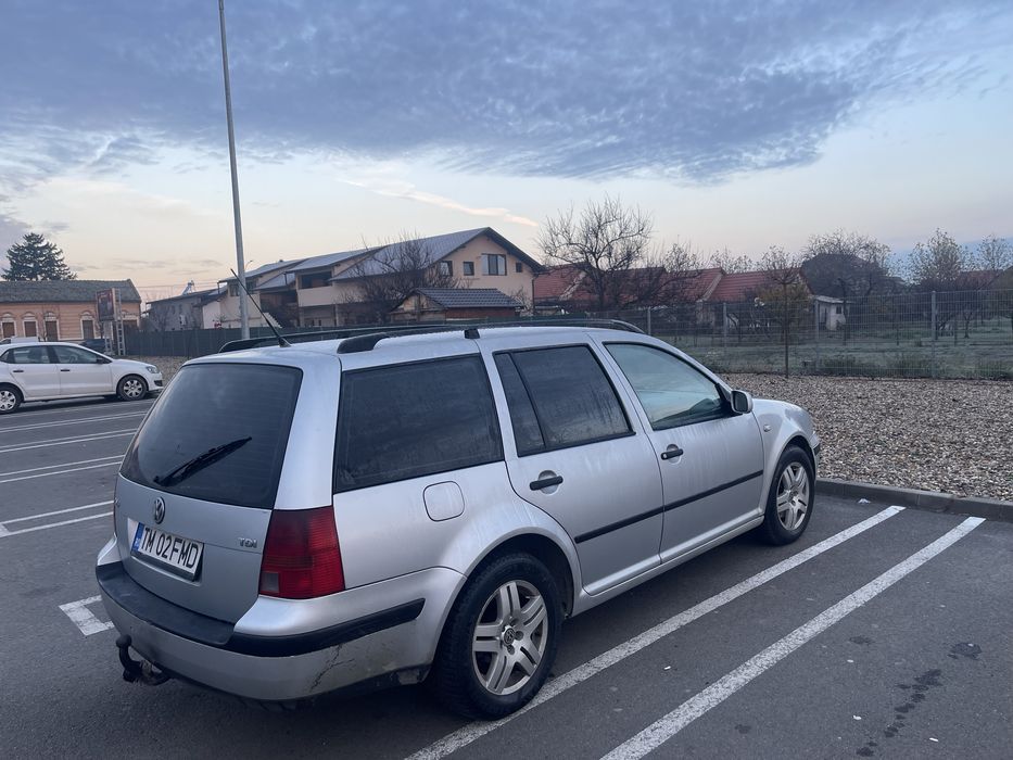 De vanzare vw golf 4