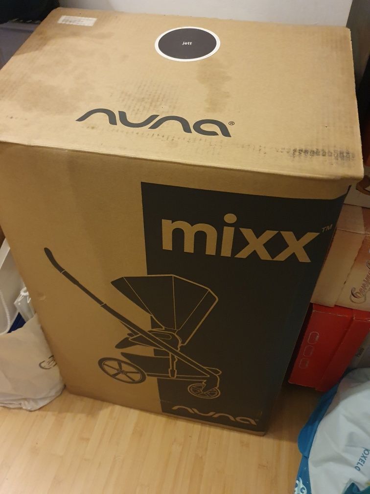 Cărucior pentru copii Nuna Mixx Next, în cutia originala, ca nou