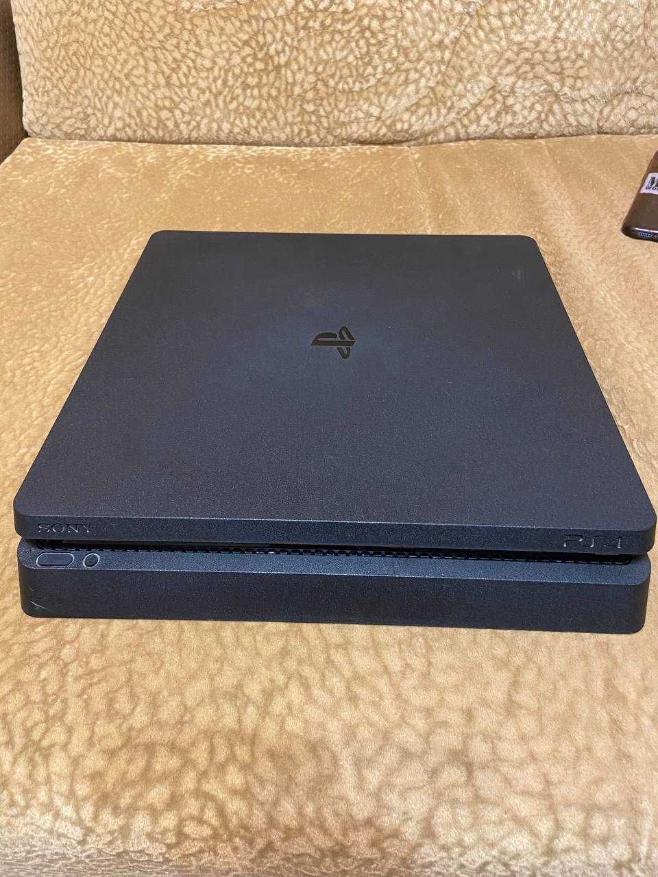 Playstation 4 Slim 1TB + геймпад, игры