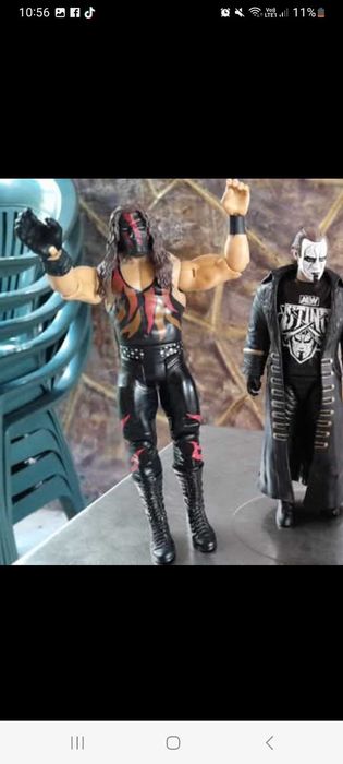 Vand figurine supereroi