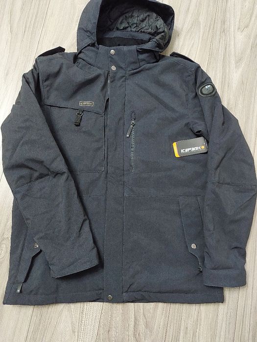 Vând geaca iarna Icepeak