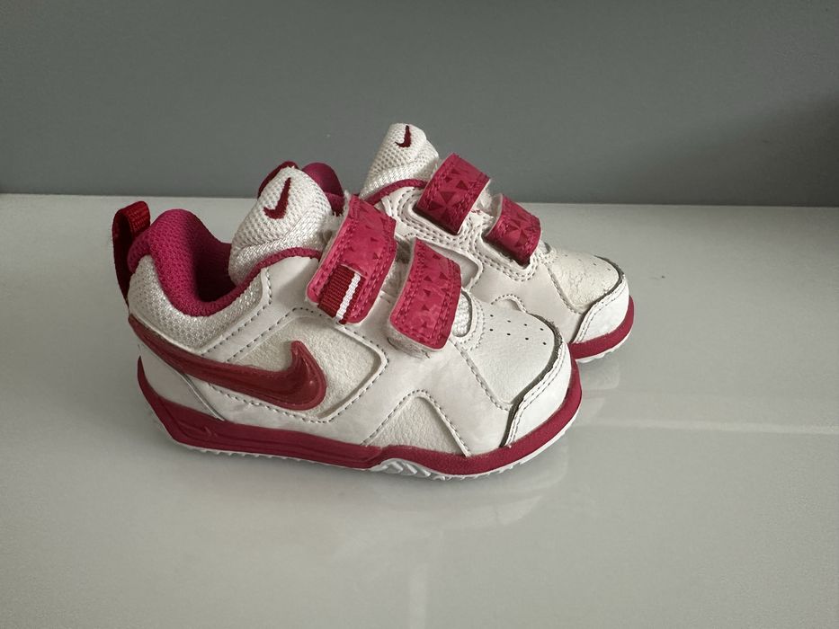 Бебешки обувки nike 21,22 номер