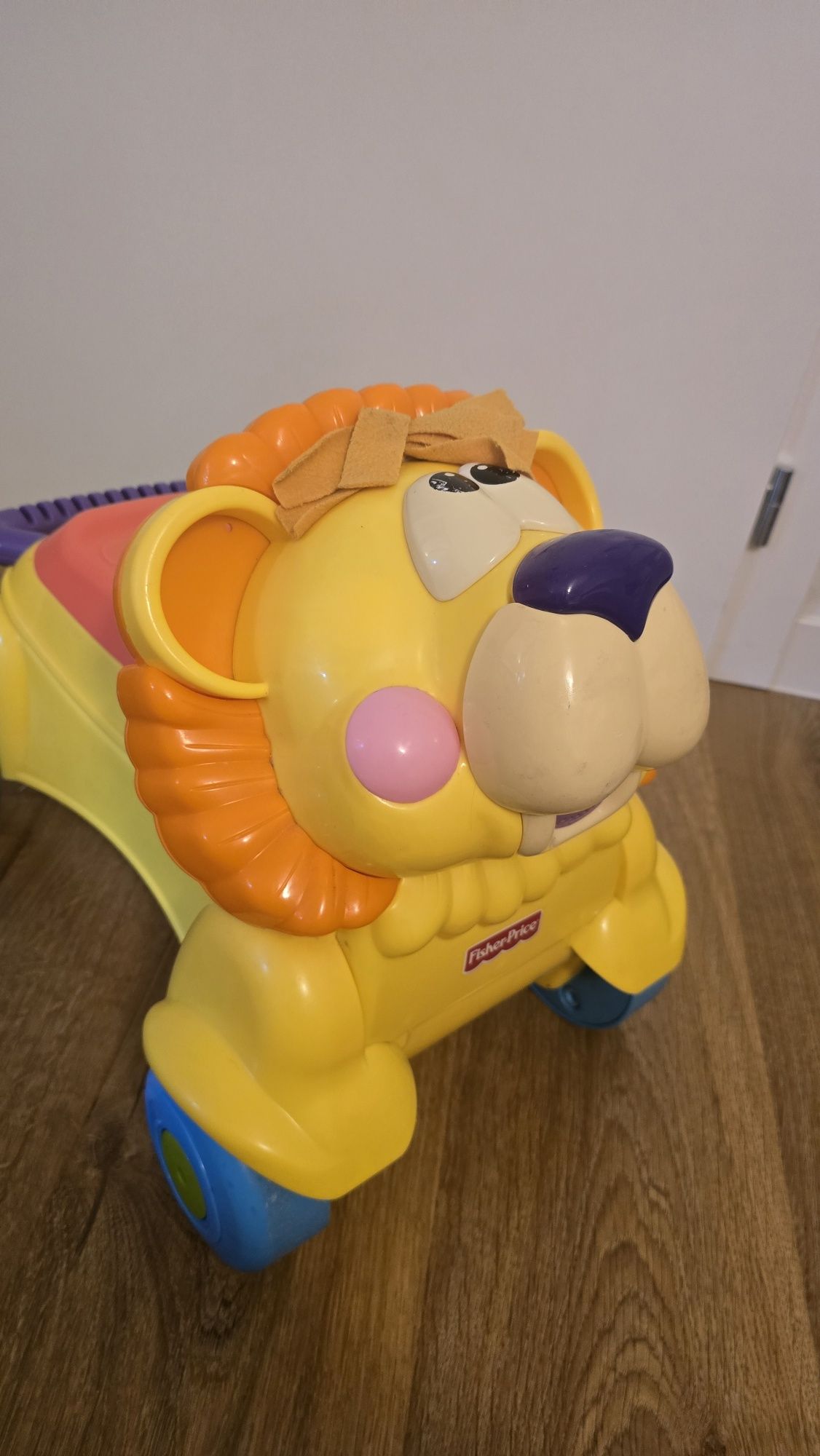Fisher price лъвче за бутане с крачета със светещ нос и музикално с мн