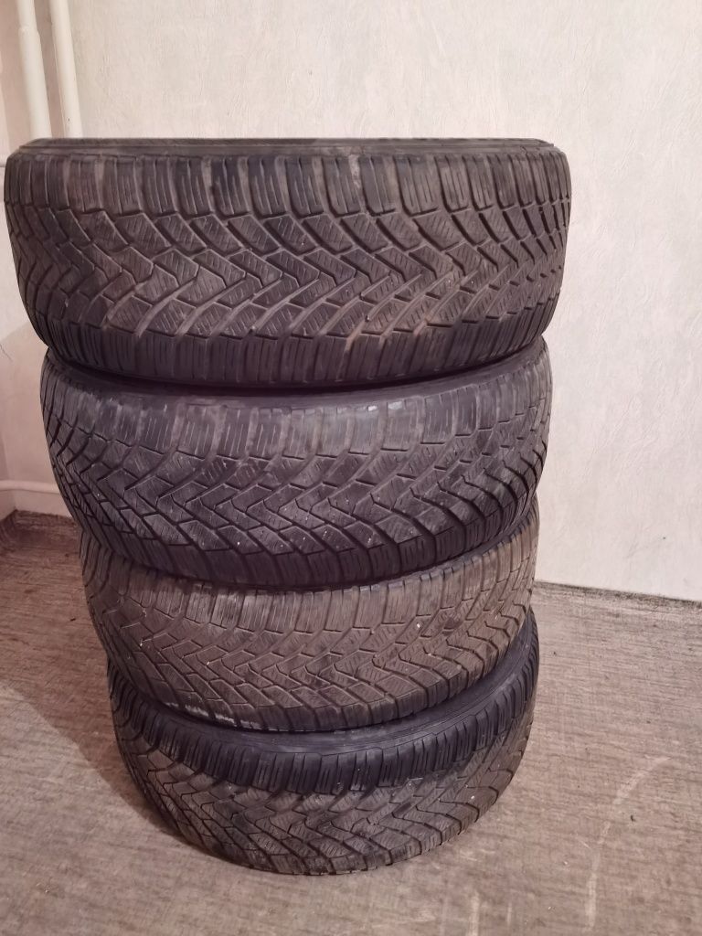 4 бр 205/55/16 Зимни Гуми Continental Conti Winter Contact