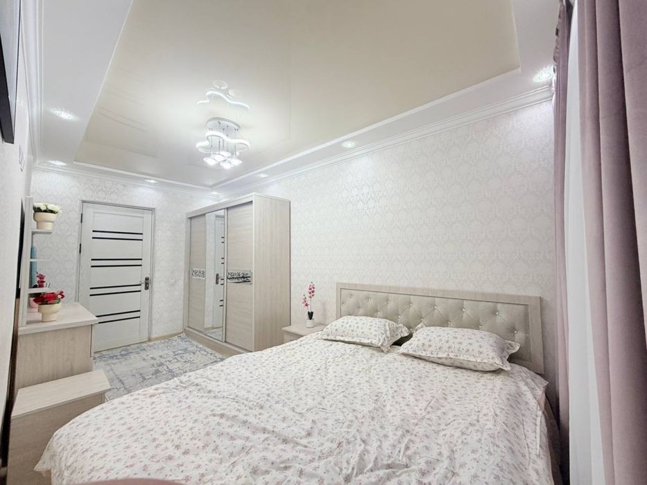 Метро Мирзо Улугбек 2в3/3/4 евро ремонт с мебель и техникой балкон 2х4