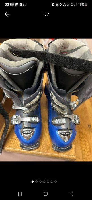 Vând schiuri + clăpari !