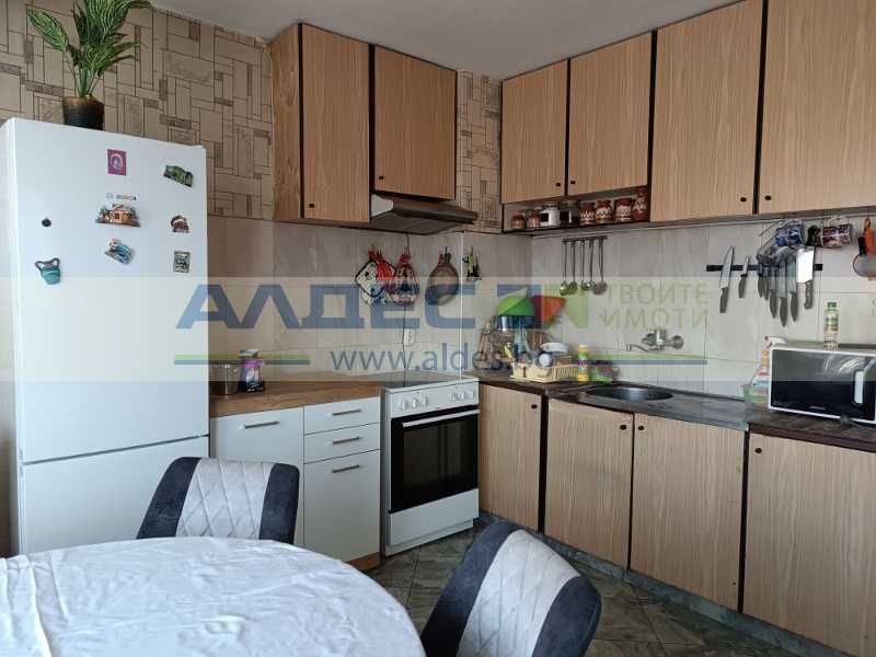 Дава се под наем Тристаен апартамент в София, Център - 115 кв.м за 663 € - Снимка #5