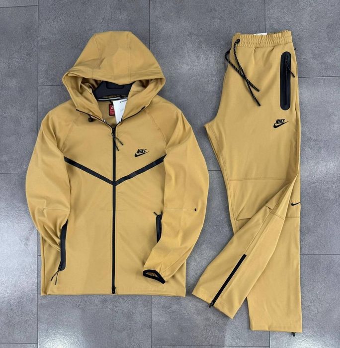 Мъжки екипи Nike Sportswear "Tech" в 5 цвята
