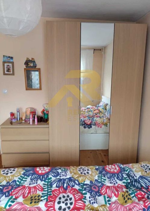 Продава се Тристаен апартамент в София, Надежда 1 - 91 кв.м за 1968 €/кв.м - Снимка #4