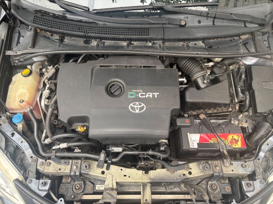 Toyota Avensis T27 Break - euro 5 - diesel
