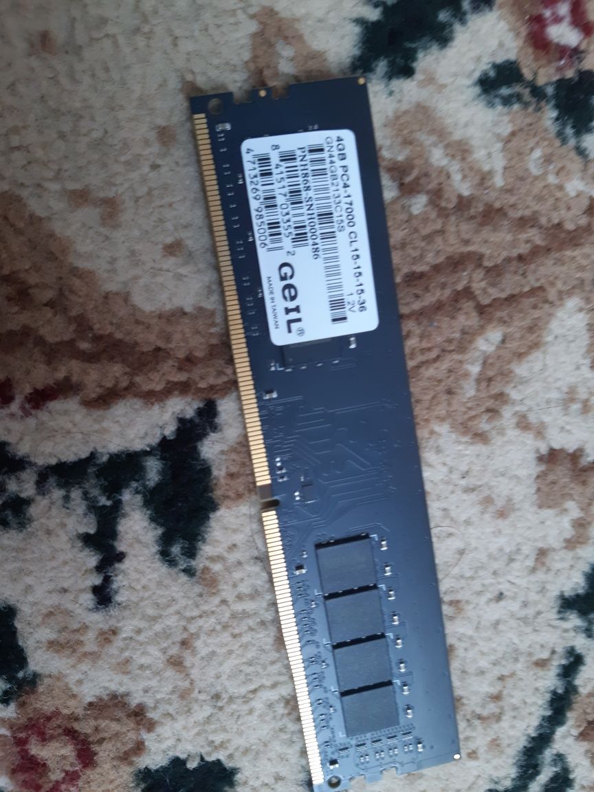 Geil ddr4 тайм (15-.15-.15-.36) 4 гб озу