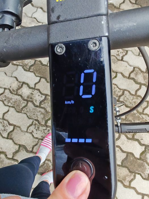 Trotineta electrica NINEBOT KickScooter MAX G30E II, 10 inch, pliabila