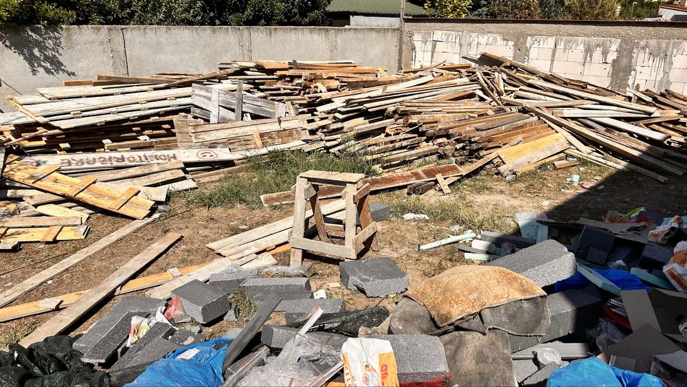 Lemne noi folosite in constructie sipci si dulapi