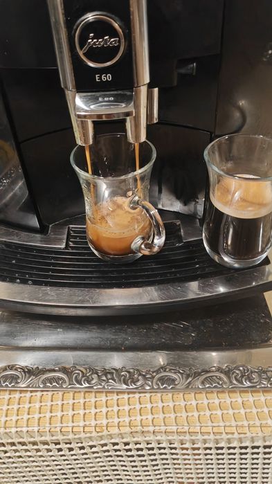 Jura Impressa E60 PianoBlack