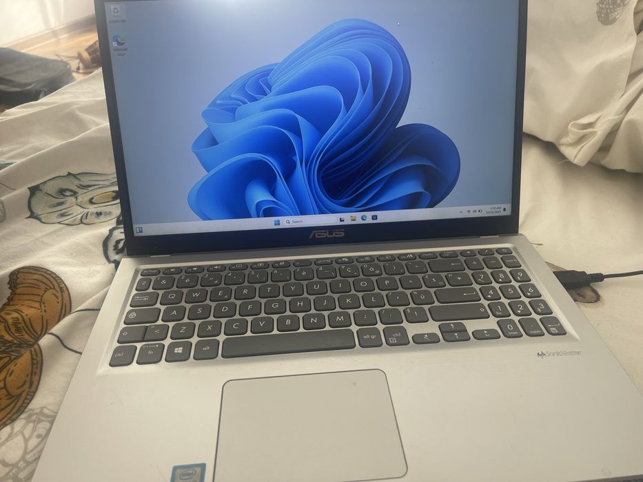 Laptop Dell Latitude 3500 I5 si Asus X515 JA I3