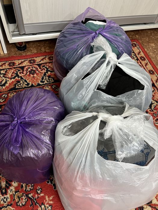 Продам все вещи за ценой в личное собщение