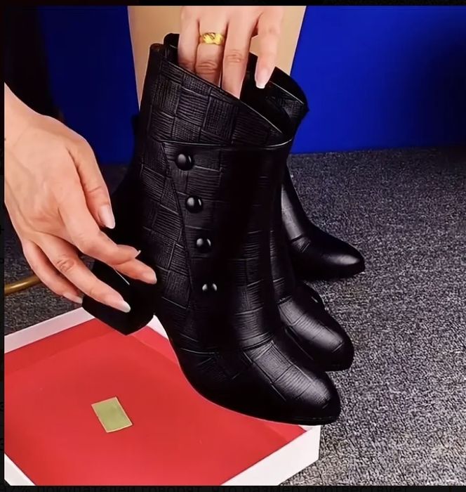 Сапоги новые