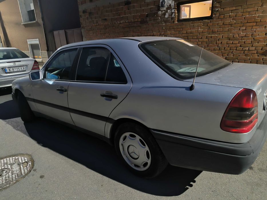 Mercedes-Benz C250