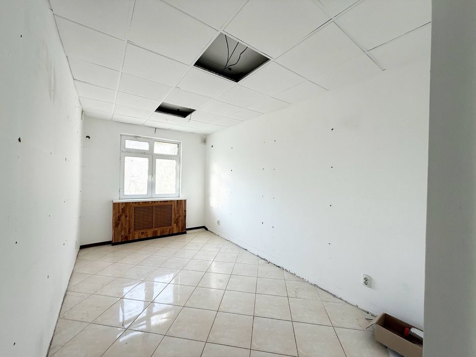 Продается коммерческое помещение, Мегапланет! Вдоль дороги