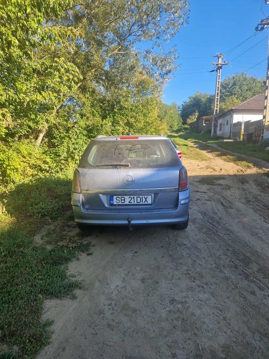 Vand Opel astra G 1.9 CDTI  defecte turbo a luat-o pe ulei  are acte