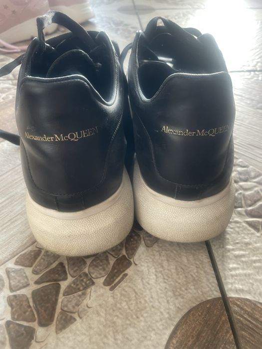 Alexander Mcqueen