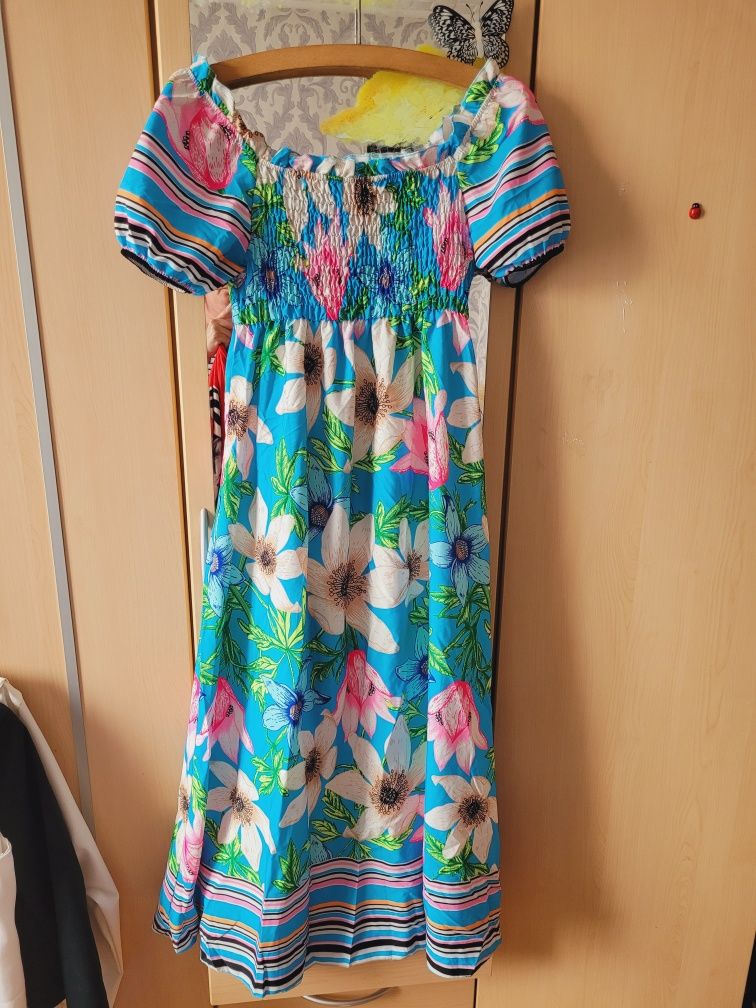 Rochie superba de vara cu flori