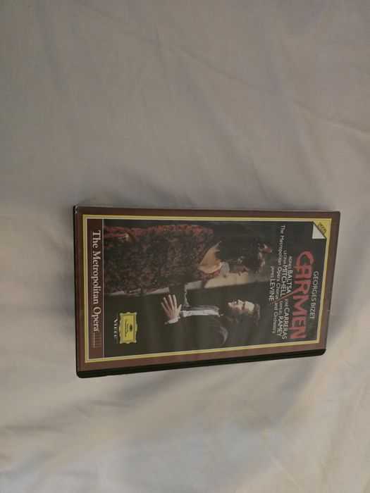 Casetă video VHS,cu spectacolul CARMEN,stare foarte bună,  35 lei