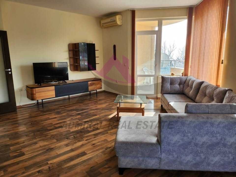 Дава се под наем Тристаен апартамент в Варна, Морска градина - 110 кв.м за 1200 € - Снимка #1