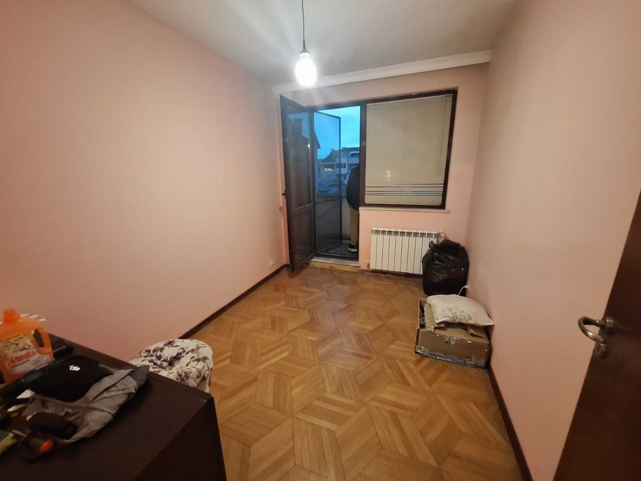 Многостаен апартамент с четири спални