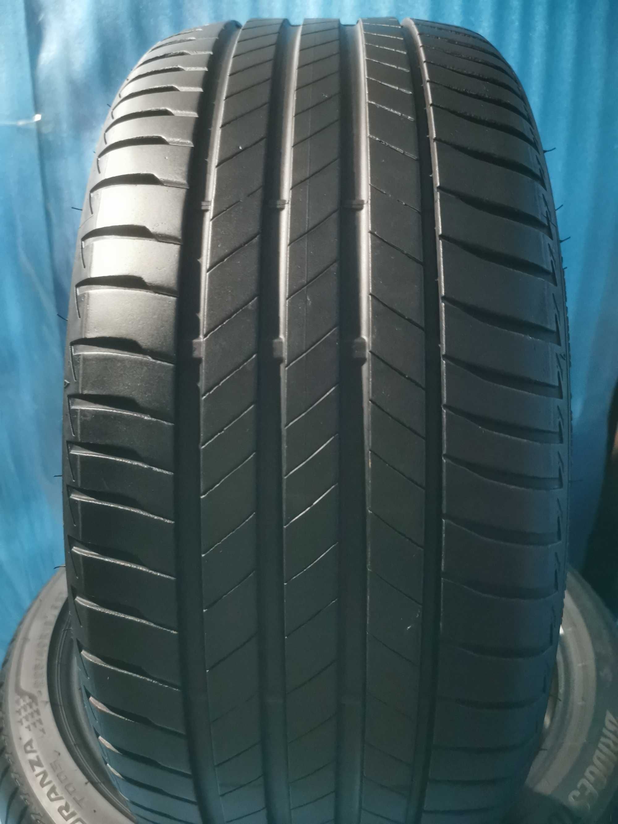 225 40 18 bridgestone 4 buc