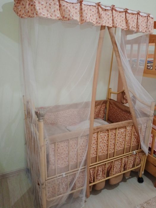 Bolalar maniji+ōzining kichkina krovati