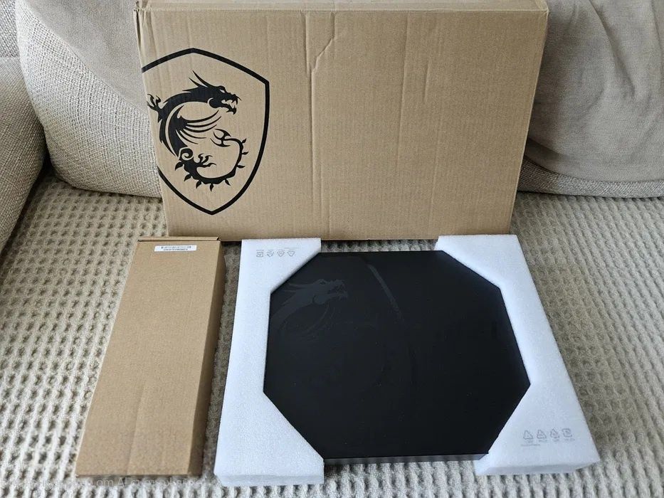 Нов лаптоп MSI Stealth GS66 12UGS