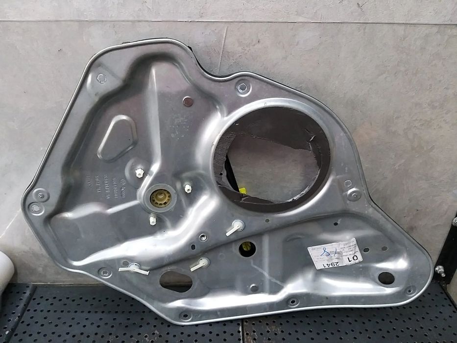 Macara geam electric stanga spate vw golf 6 5k 1k9839755a
