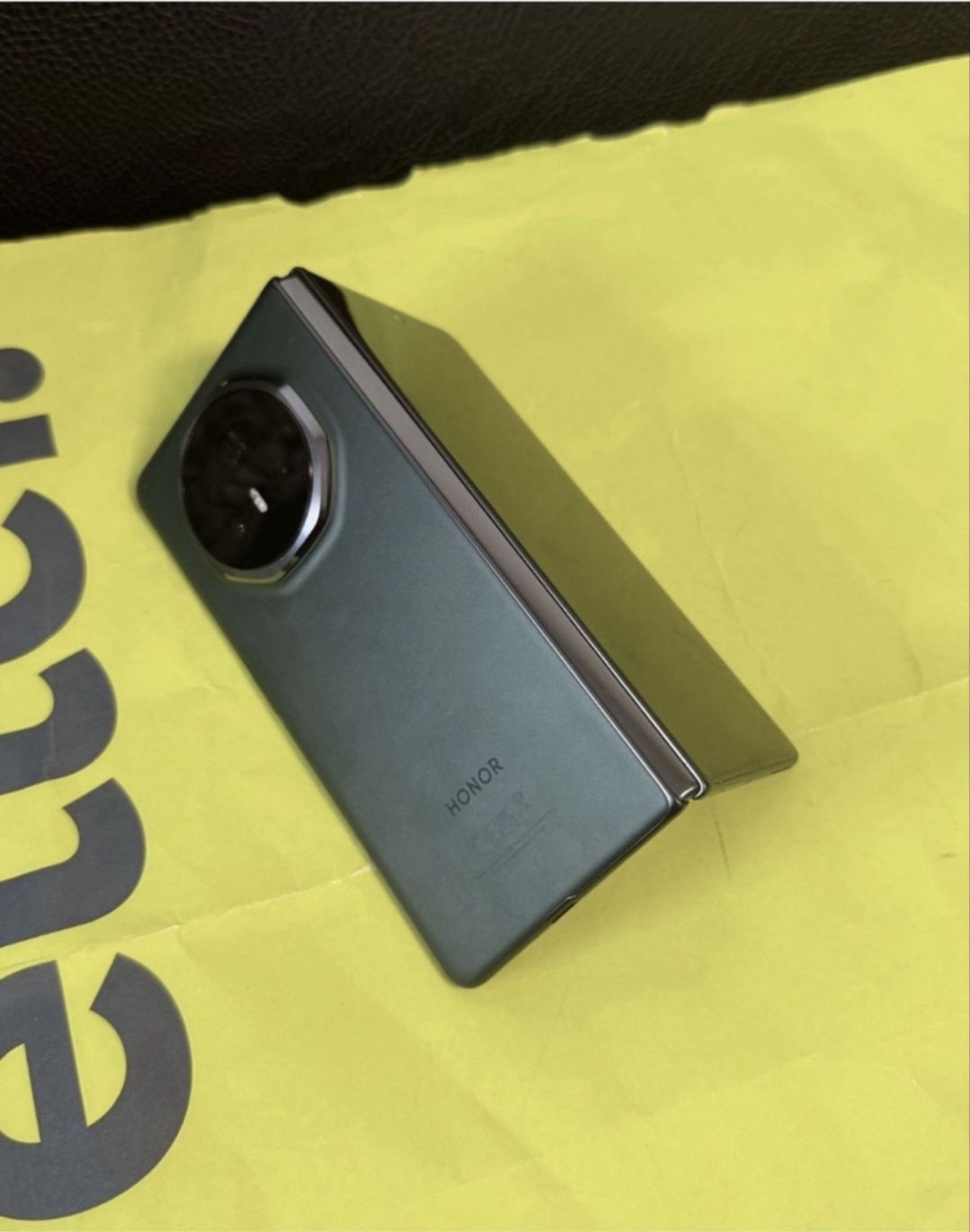 КАТО НОВ 512GB Honor Magic V3 Yettel Гаранция 2027 г. Green / Зелен