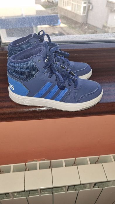 Кецове Adidas  .