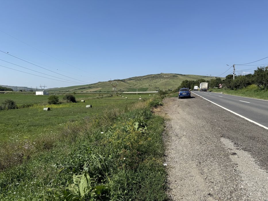 Teren cu front la sosea Barai Caianu, 3000 mp