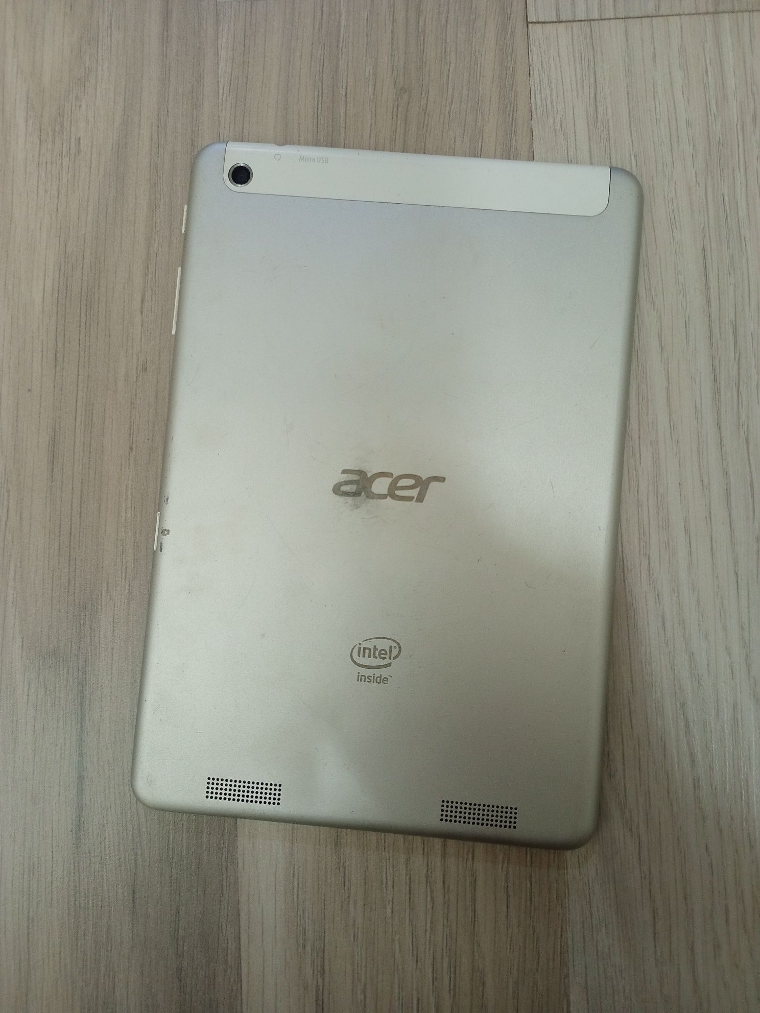 Планшет Acer iconia a1-830