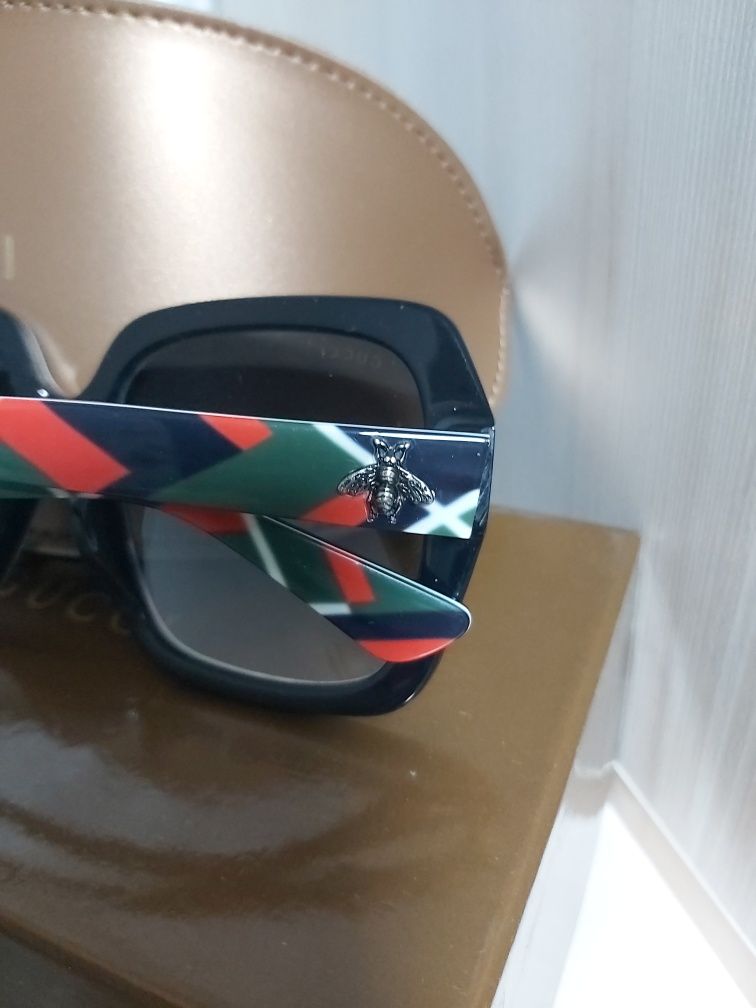 Очки солнцезащиные  Gucci