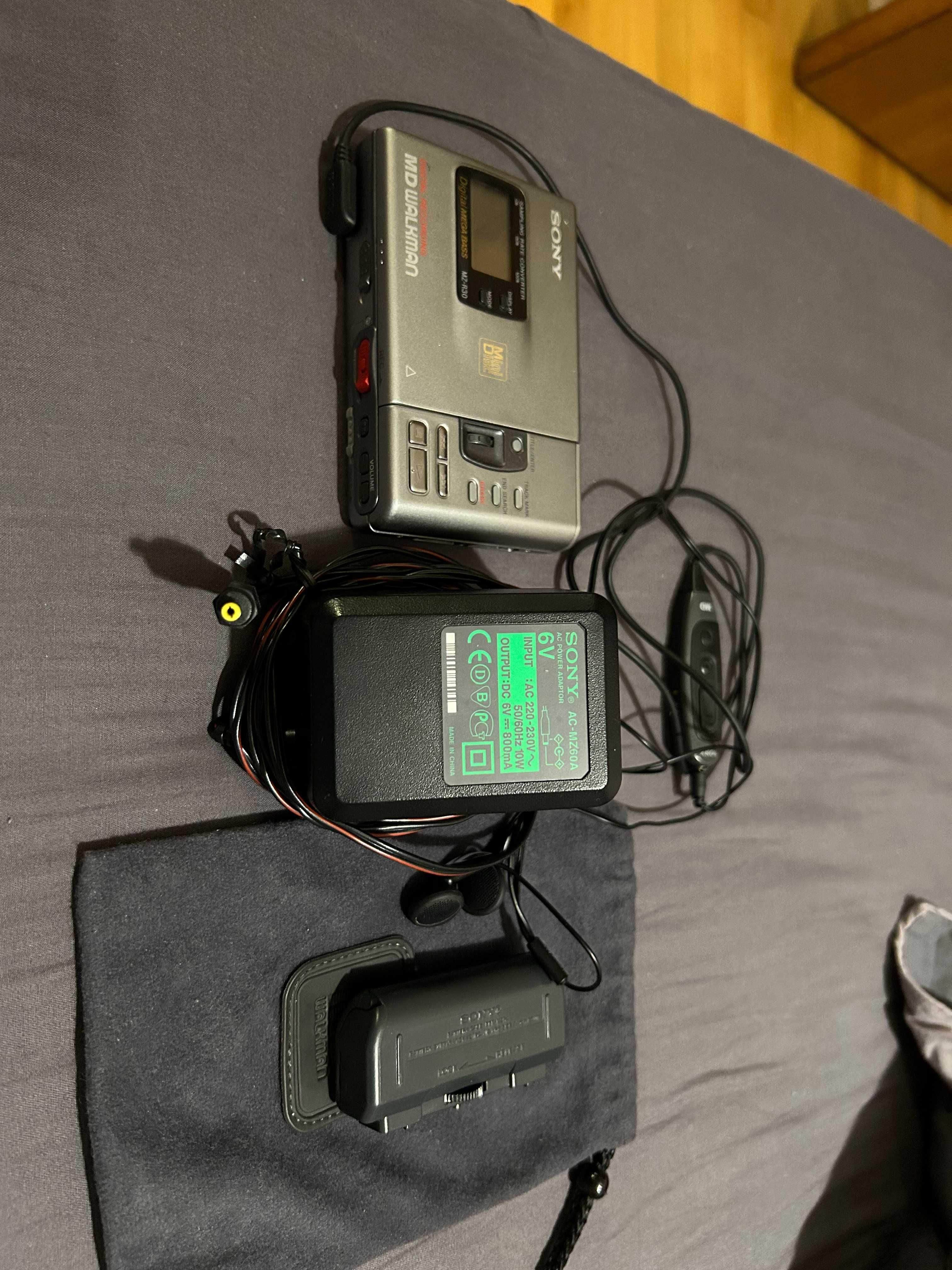 Сони минидиск рекордер -Sony Мinidisc recorder MZ-R30