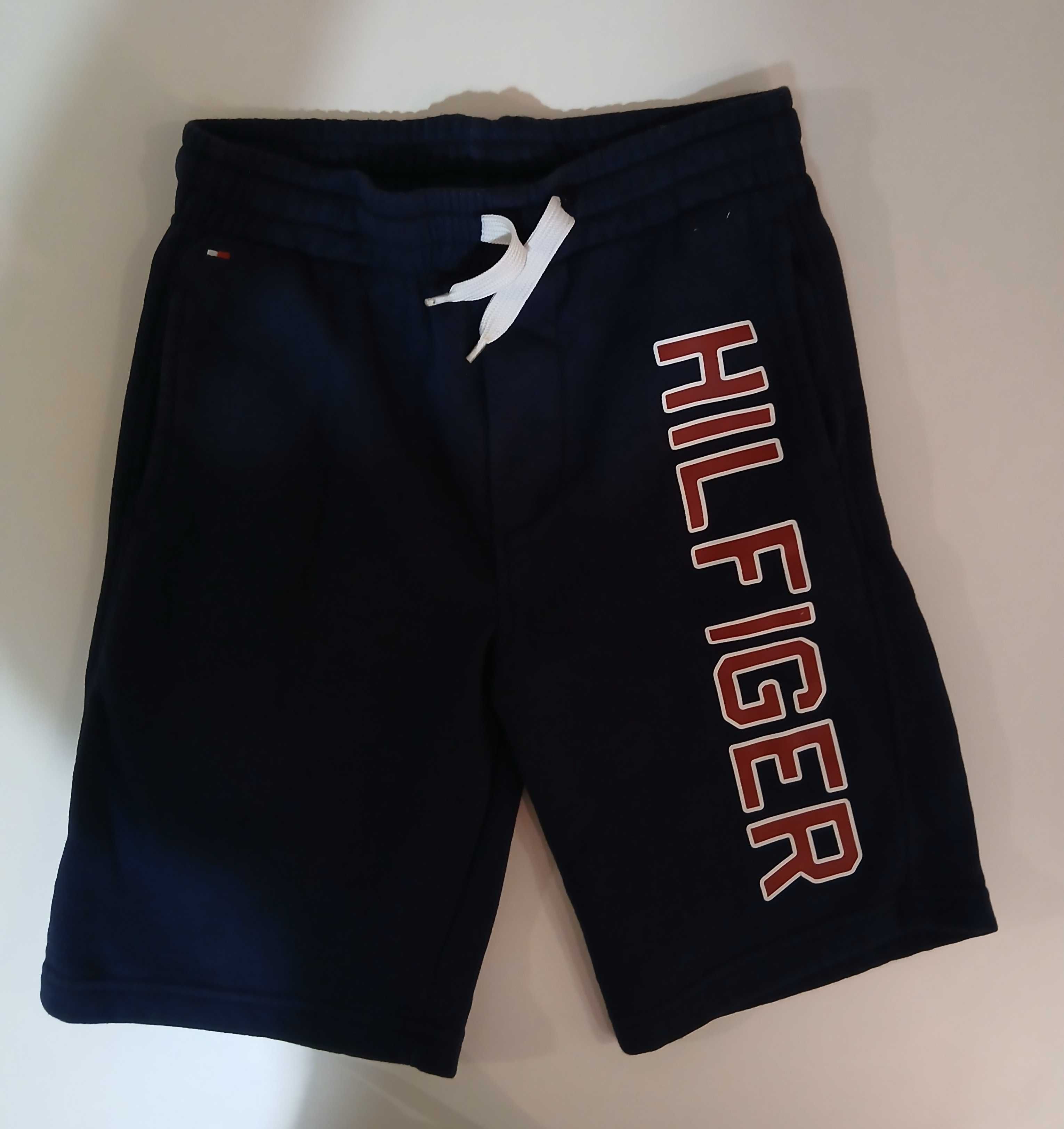 Tommy Hilfiger панталонки и блузка