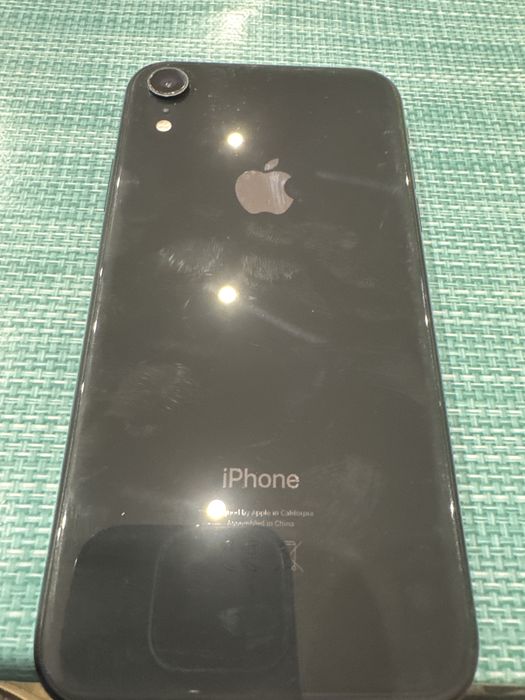 Айфон xr запазен