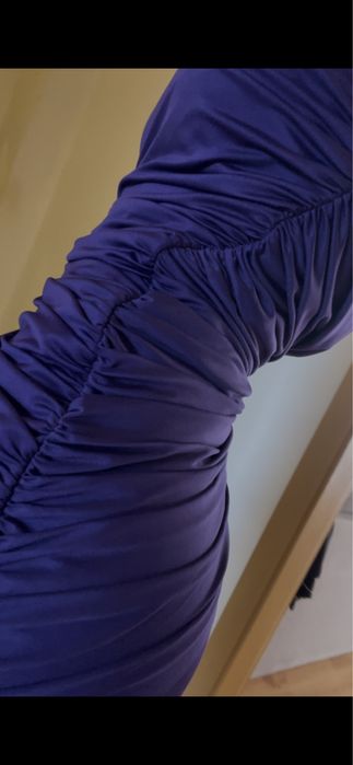 Къса рокля с камъни