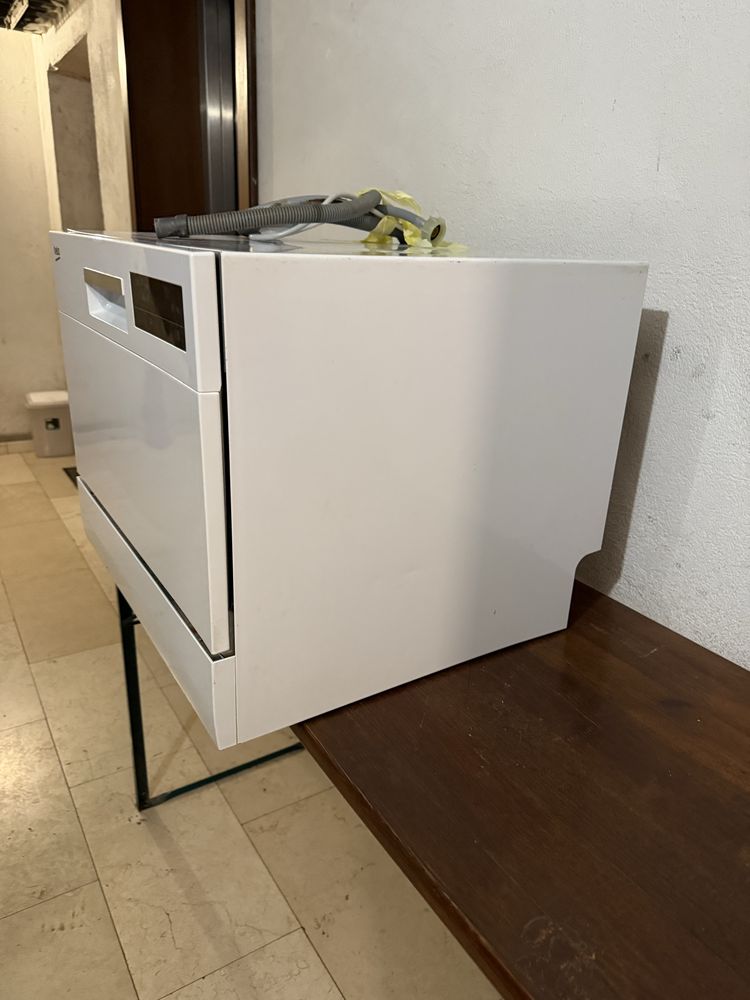 Съдомиялна Beko DTC36610W, 6 комплекта