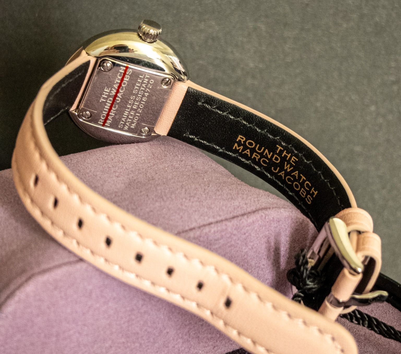 Дамски часовник THE MARC JACOBS нов, лилав с розова каишка